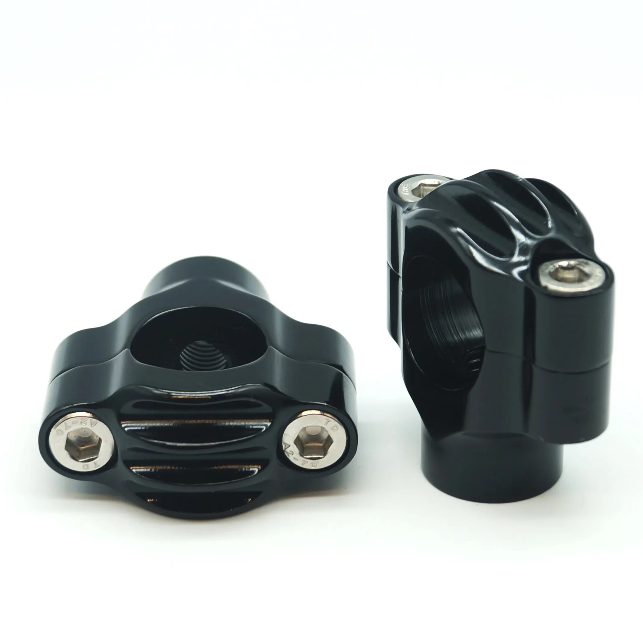 Black anodized risers for 1 bars